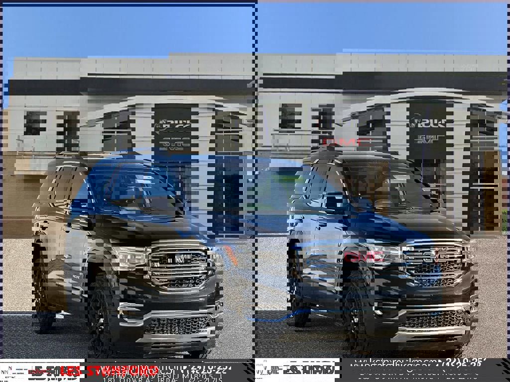 Used 2018 GMC Acadia SLT w/ LPO, Floor Liner Package image 8