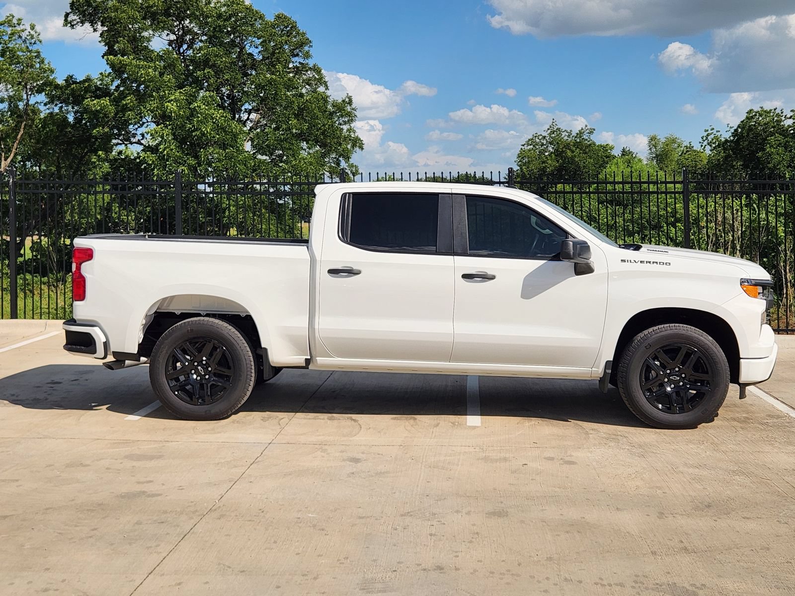 New 2026 Chevrolet Silverado 1500 Custom w/ LPO, Dark Essentials Package RWD image 7