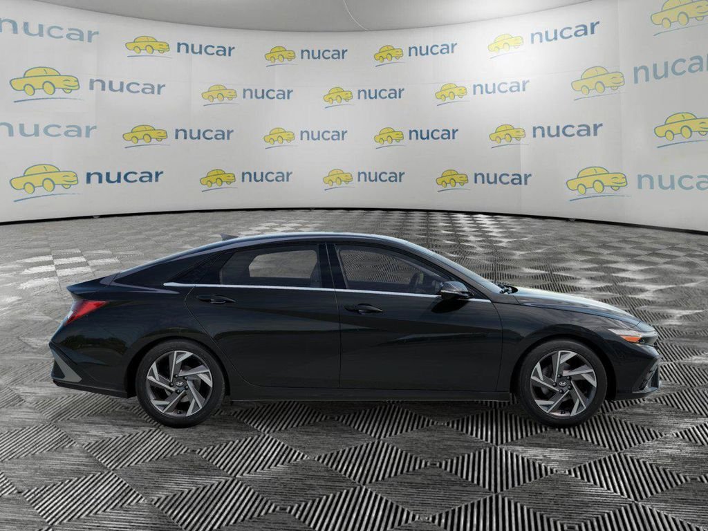 New 2026 Hyundai Elantra Limited FWD image 7