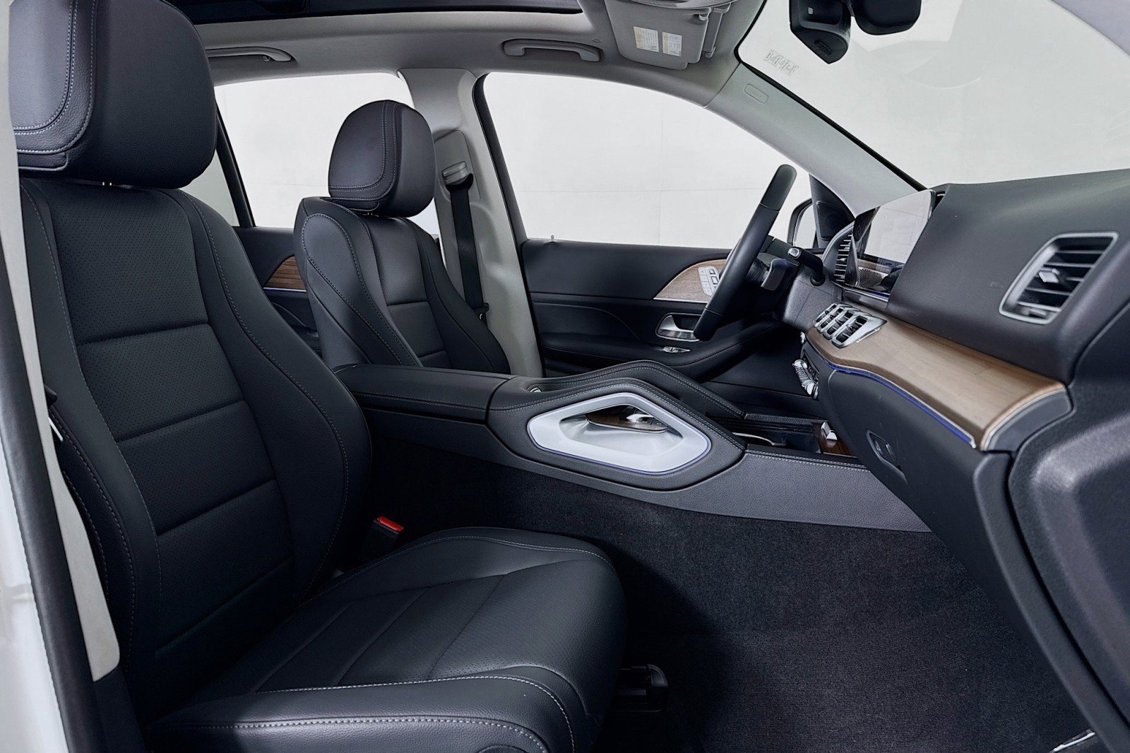 Certified 2026 Mercedes-Benz GLE 350 4MATIC image 6