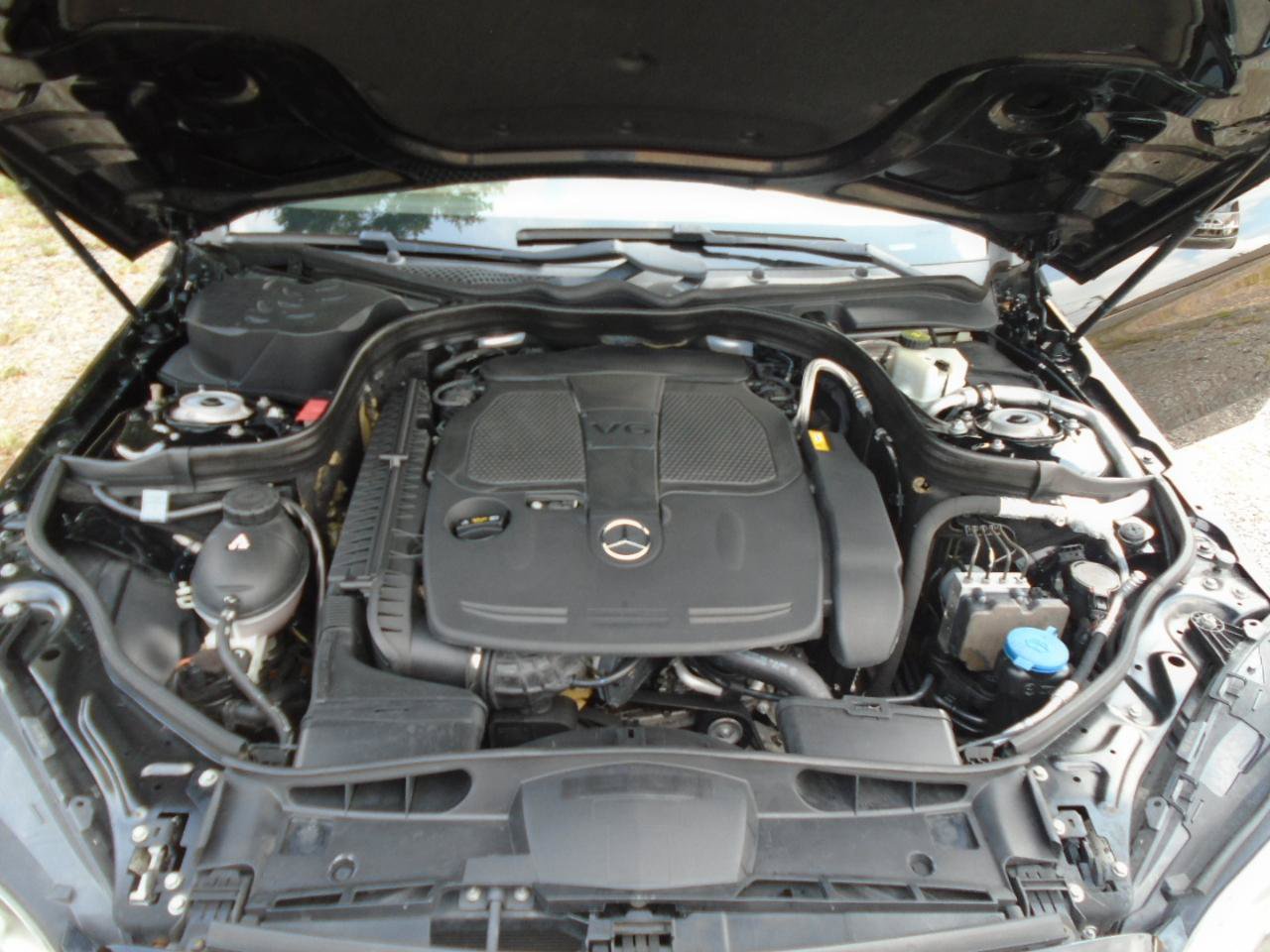 Used 2014 Mercedes-Benz E 350 Sedan image 23