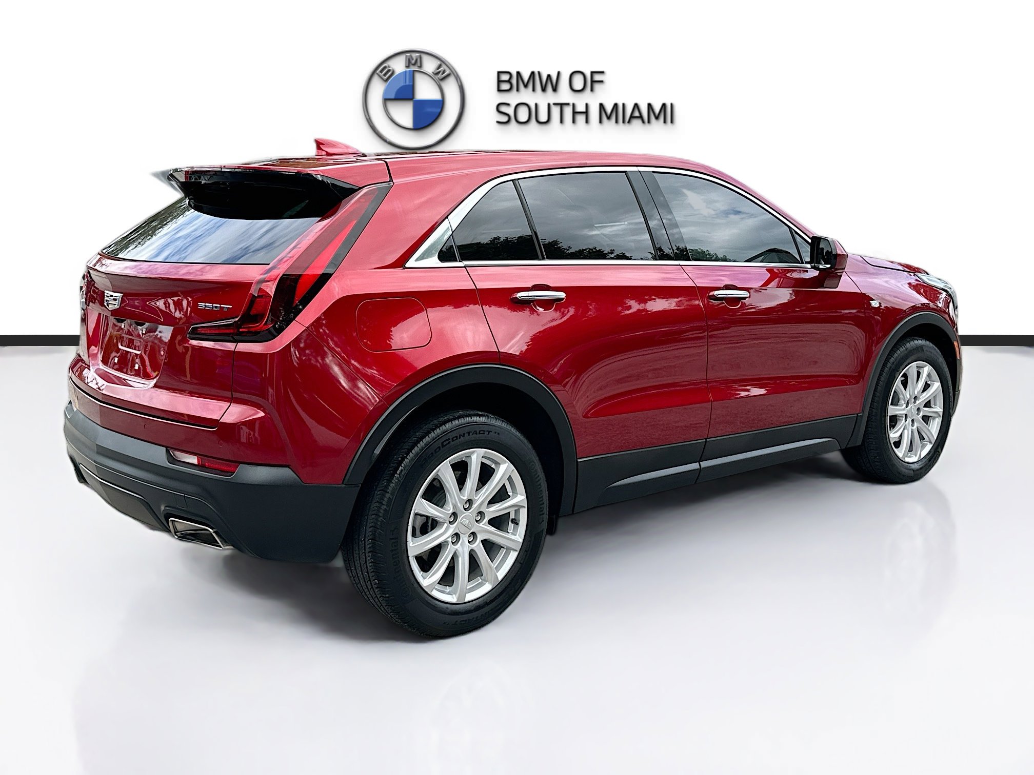 Used 2023 Cadillac XT4 Luxury w/ Driver Awareness Package image 7