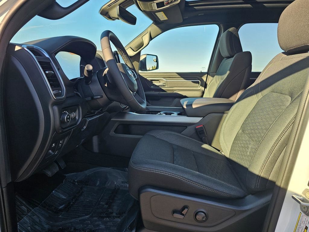 New 2026 RAM 1500 Big Horn AWD/4WD image 11
