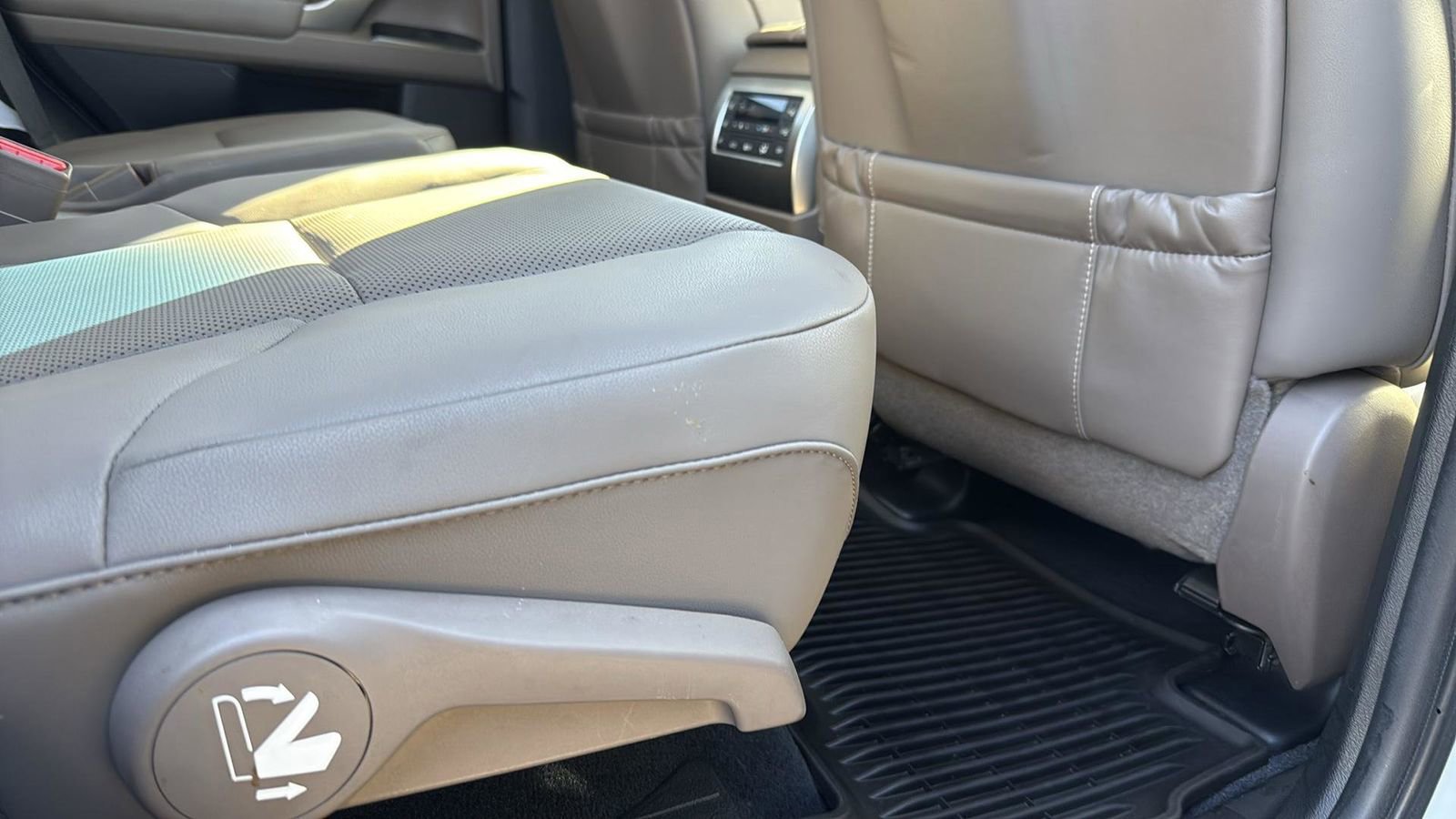 Used 2023 Lexus GX 460 Premium image 27