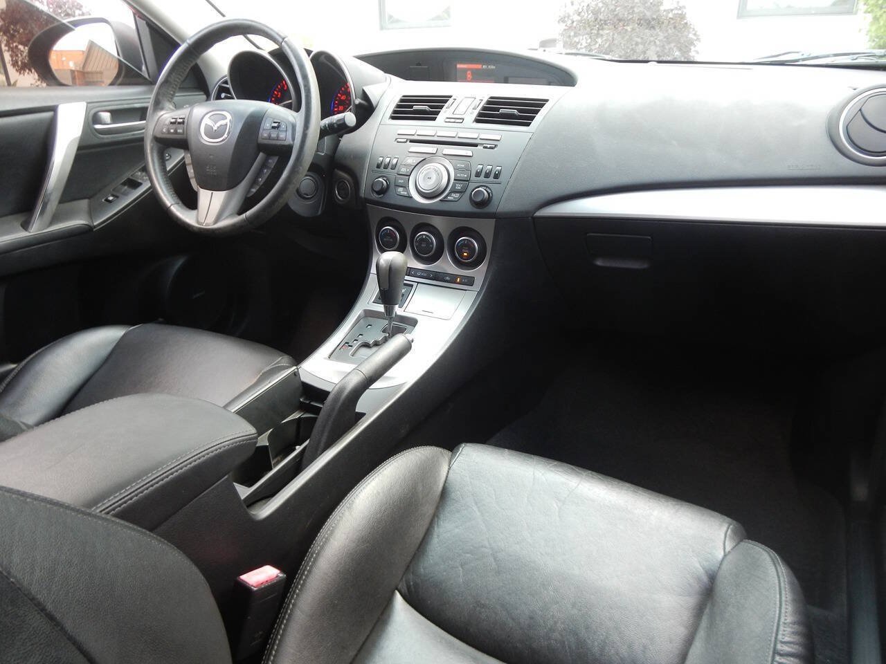 Used 2011 MAZDA MAZDA3 s Grand Touring w/ Tech Pkg FWD image 35
