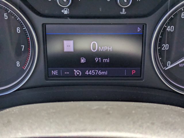 Used 2020 Buick Enclave Essence w/ Sound and Sites Package FWD image 27