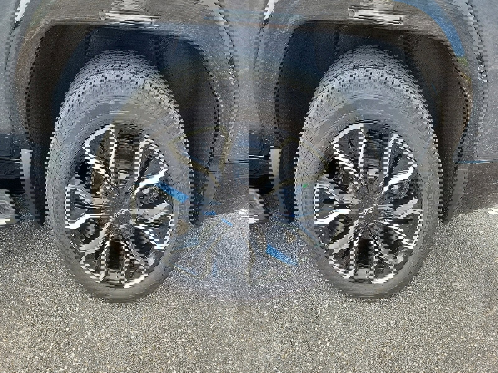 New 2025 GMC Sierra EV Denali image 8