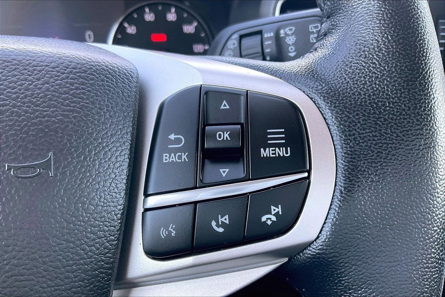 Certified 2023 Ford Explorer Limited image 21