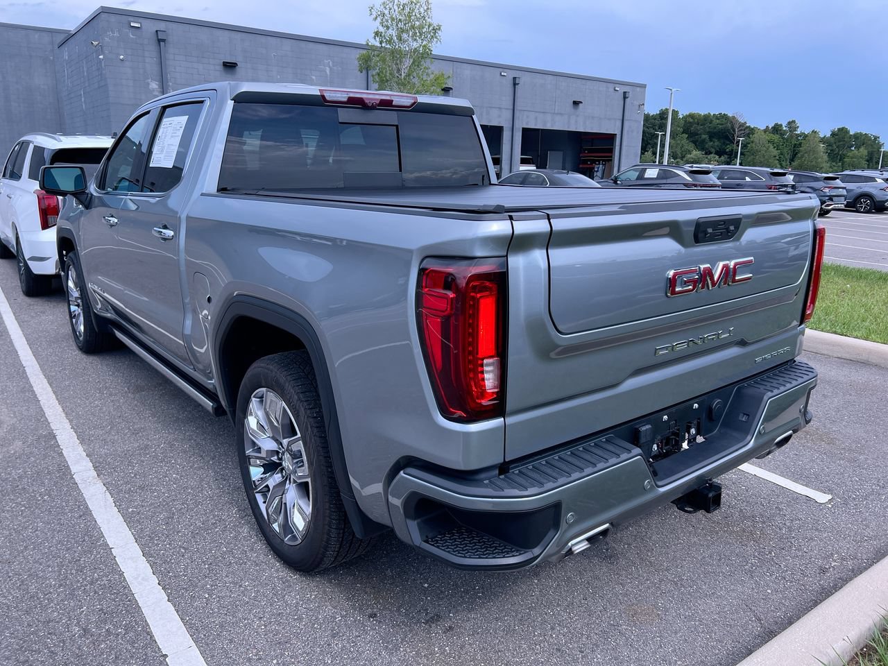 Used 2023 GMC Sierra 1500 Denali w/ Denali Reserve Package AWD/4WD image 6