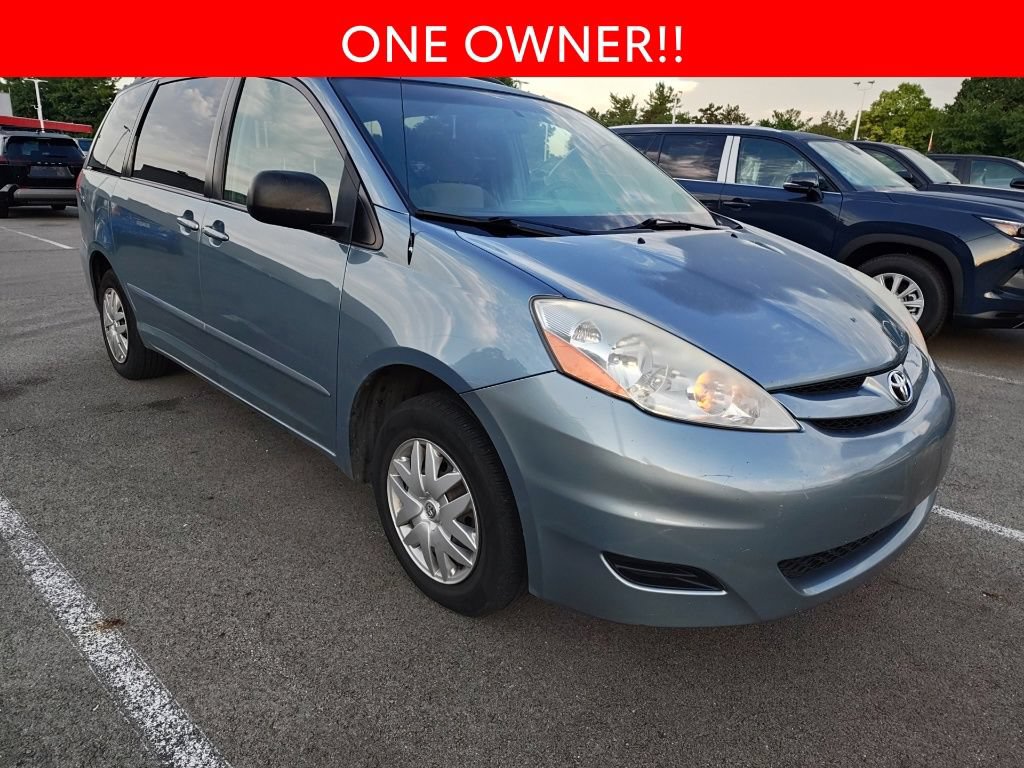 Used 2009 Toyota Sienna LE FWD image 3