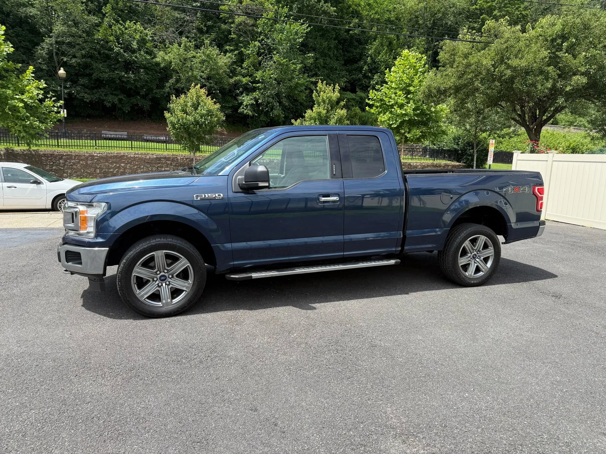 Used 2018 Ford F150 XLT w/ Equipment Group 301A Mid image 3