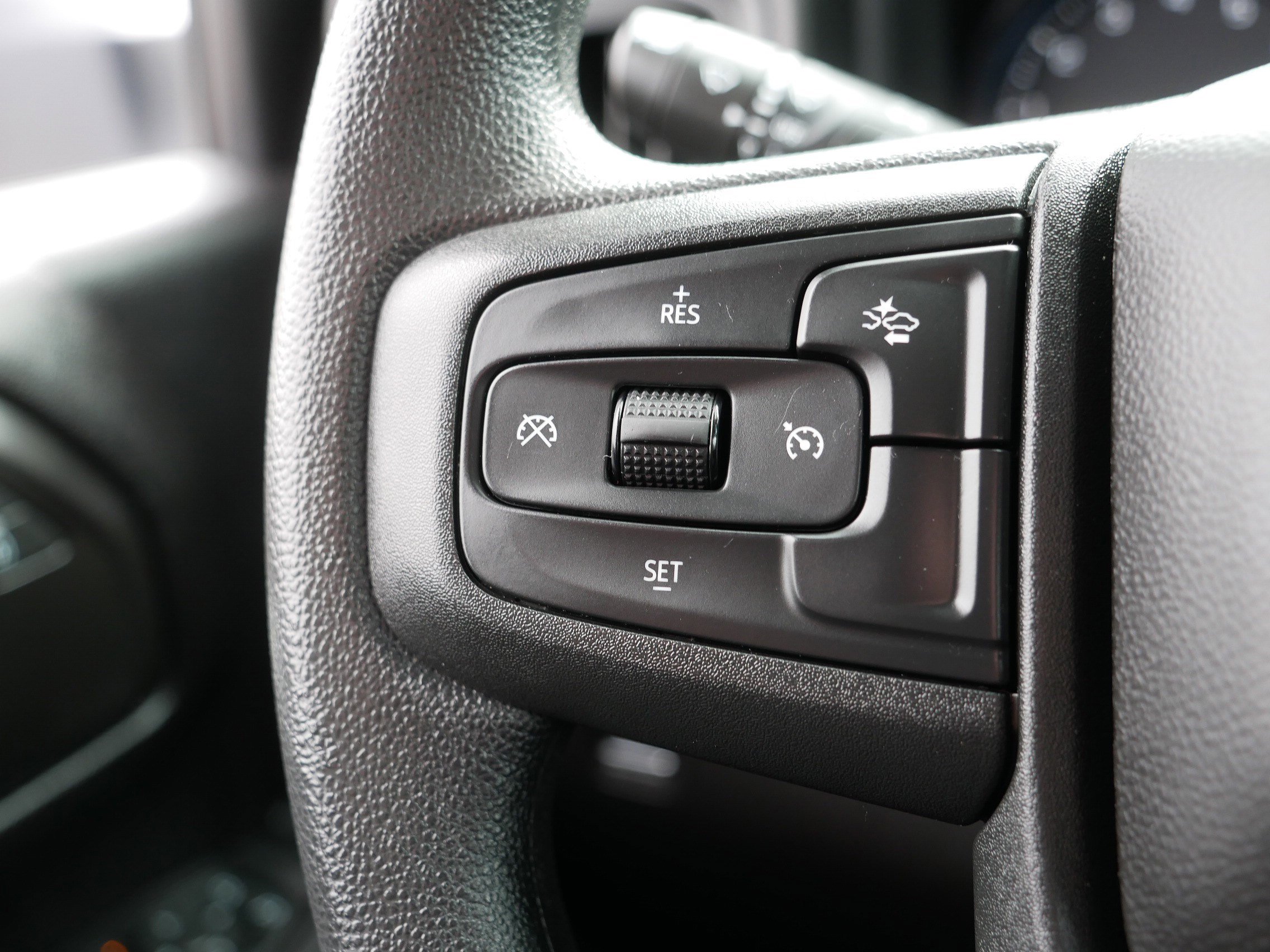 Used 2025 GMC Sierra 2500 Pro w/ Convenience Package image 28