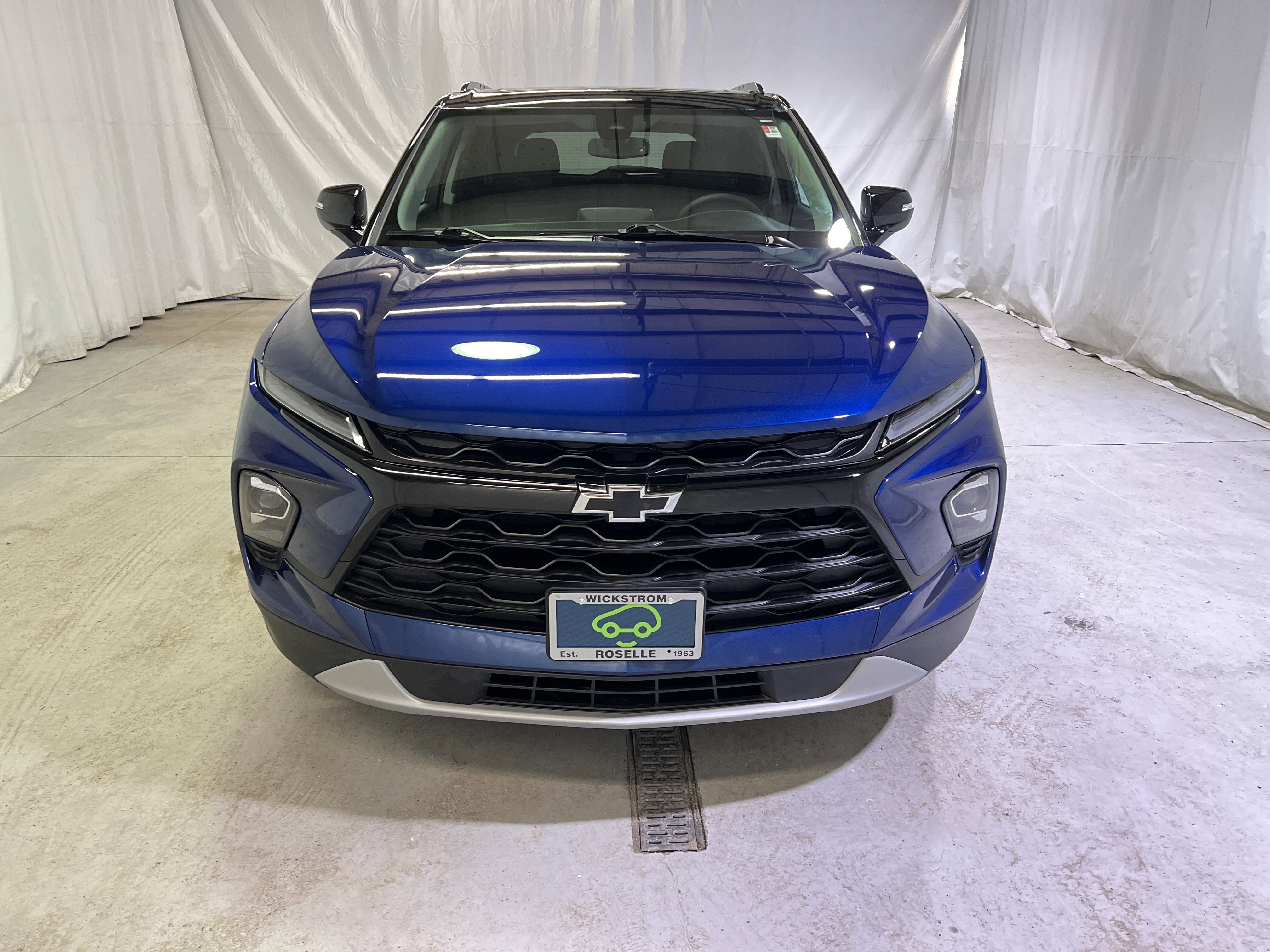 Certified 2023 Chevrolet Blazer LT w/ Midnight/Sport Edition image 3