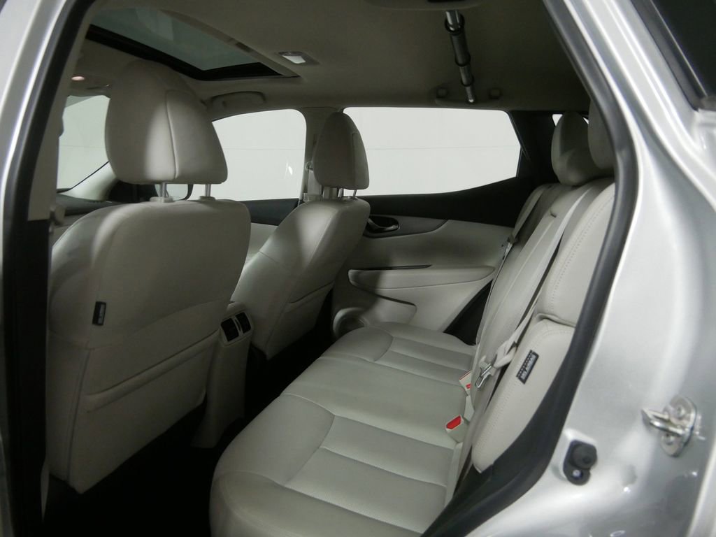 Used 2020 Nissan Rogue Sport SL w/ Premium Package image 20