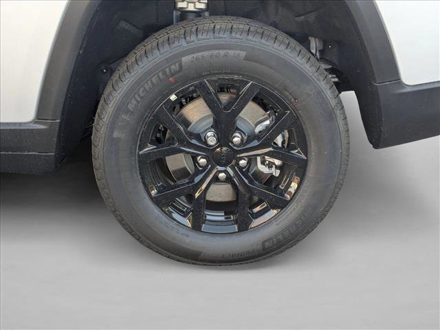 New 2025 Jeep Grand Cherokee L Laredo image 10