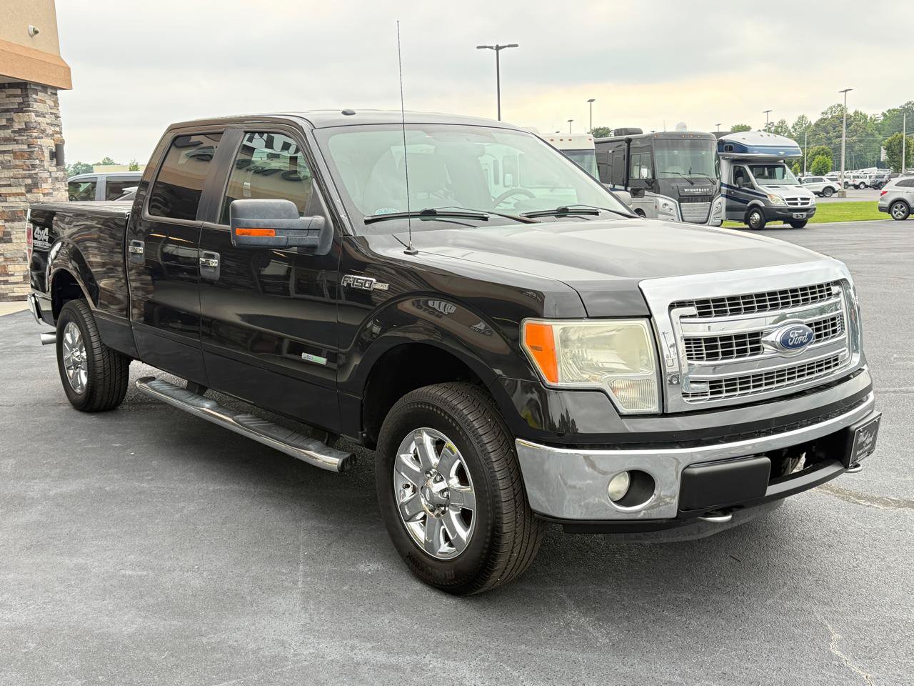 Used 2013 Ford F150 XLT w/ Luxury Equipment Group AWD/4WD image 6