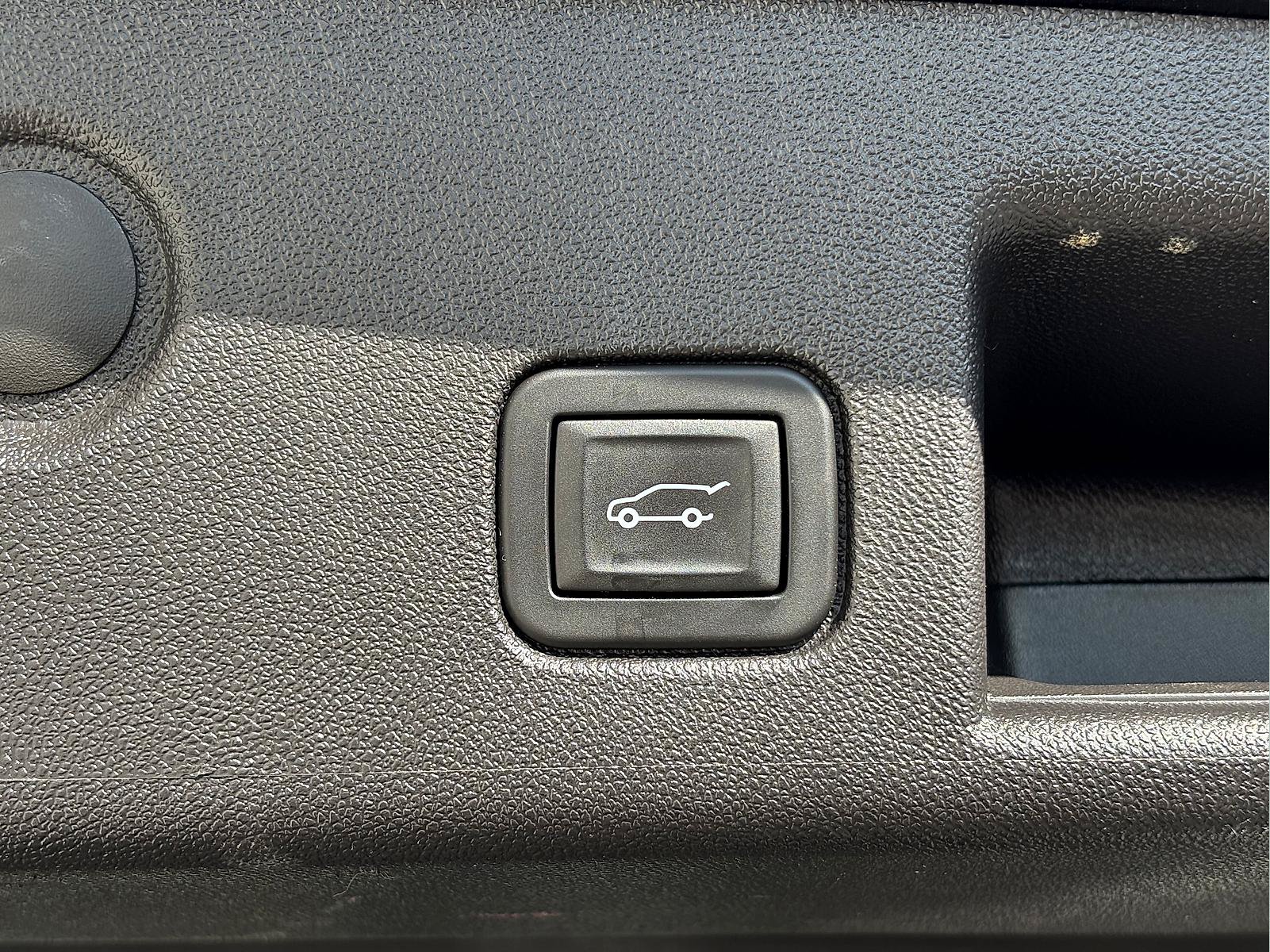 Used 2024 Chevrolet Equinox LT AWD/4WD image 6