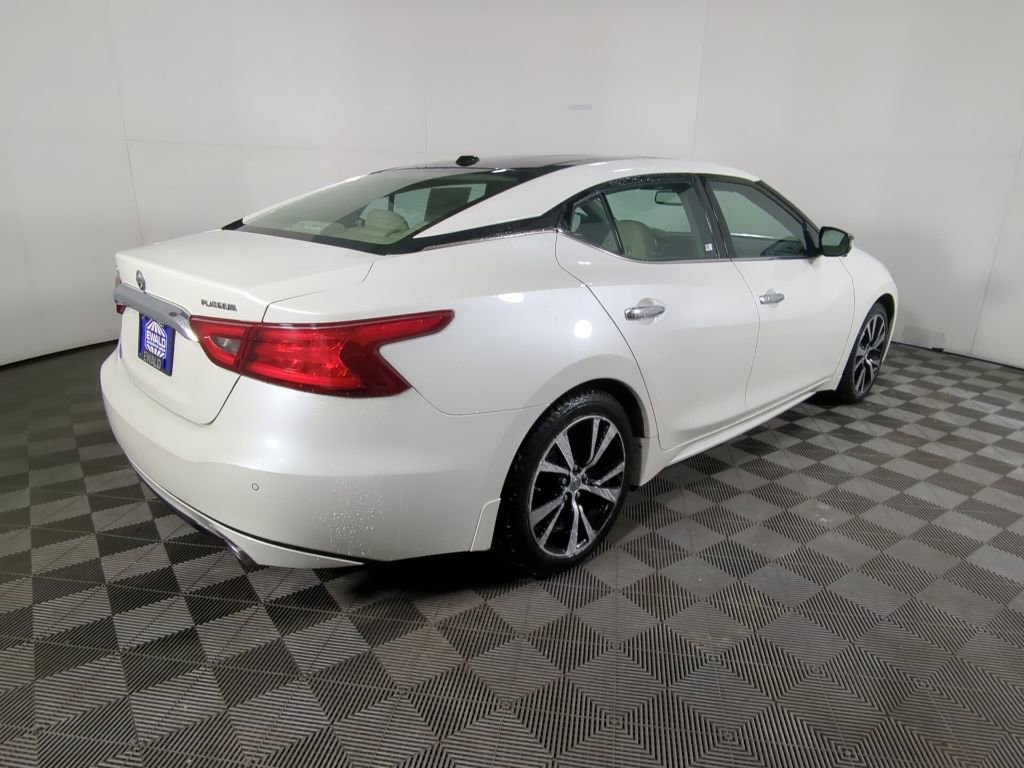 Used 2018 Nissan Maxima Platinum image 9