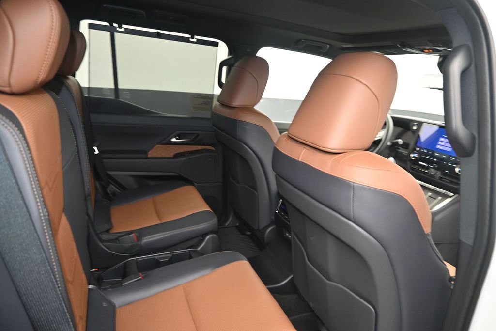 New 2026 Lexus GX 550 AWD/4WD image 11