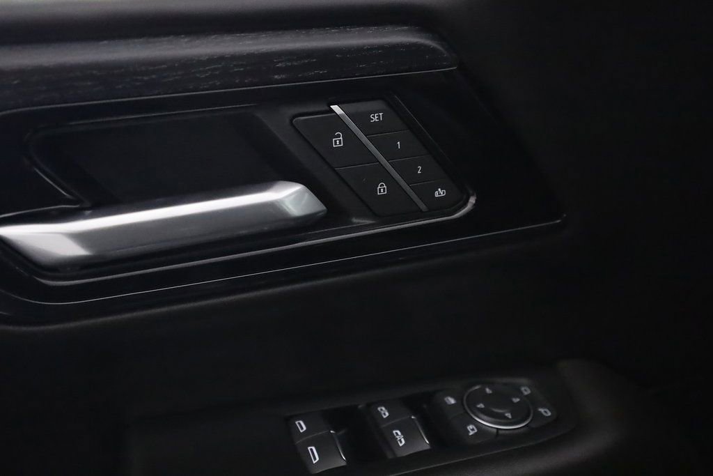 Used 2025 GMC Yukon AT4 Ultimate image 21