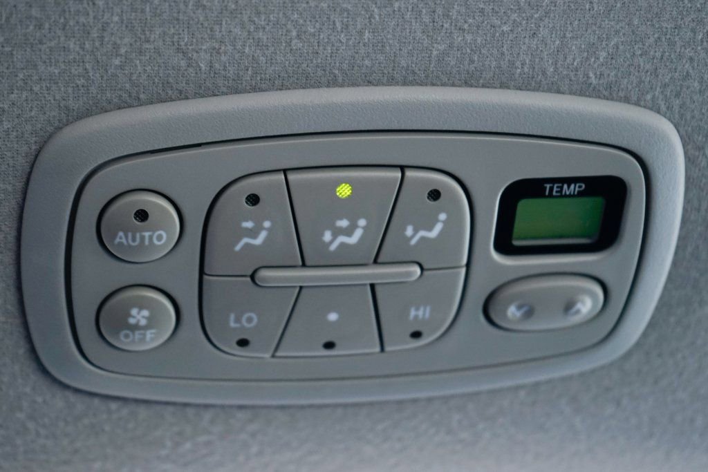 Used 2007 Toyota Sienna XLE image 41