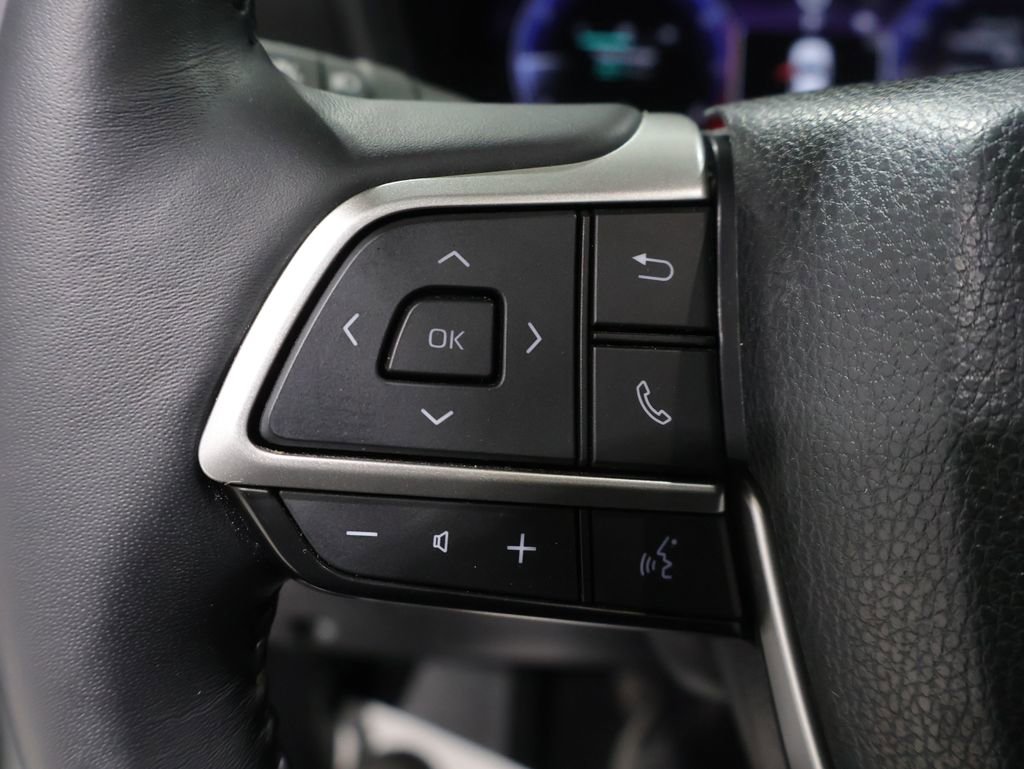 Certified 2025 Toyota Grand Highlander FWD image 37