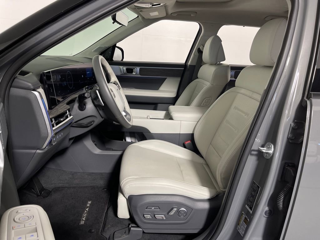 Certified 2025 Hyundai Santa Fe Calligraphy image 12