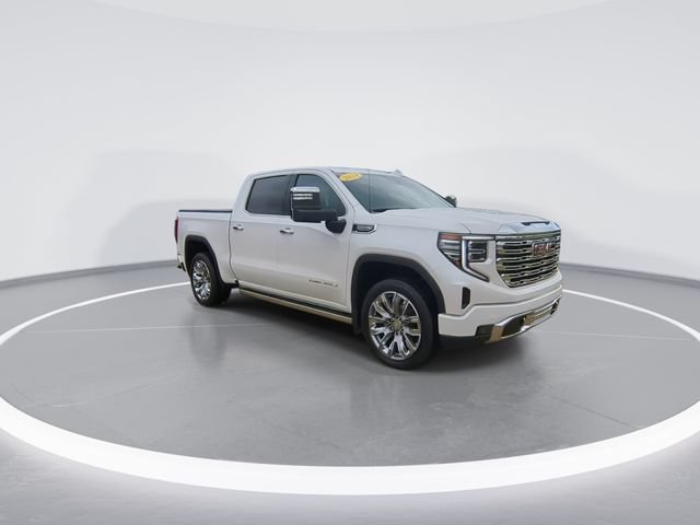 Used 2024 GMC Sierra 1500 Denali w/ Denali Reserve Package AWD/4WD image 2