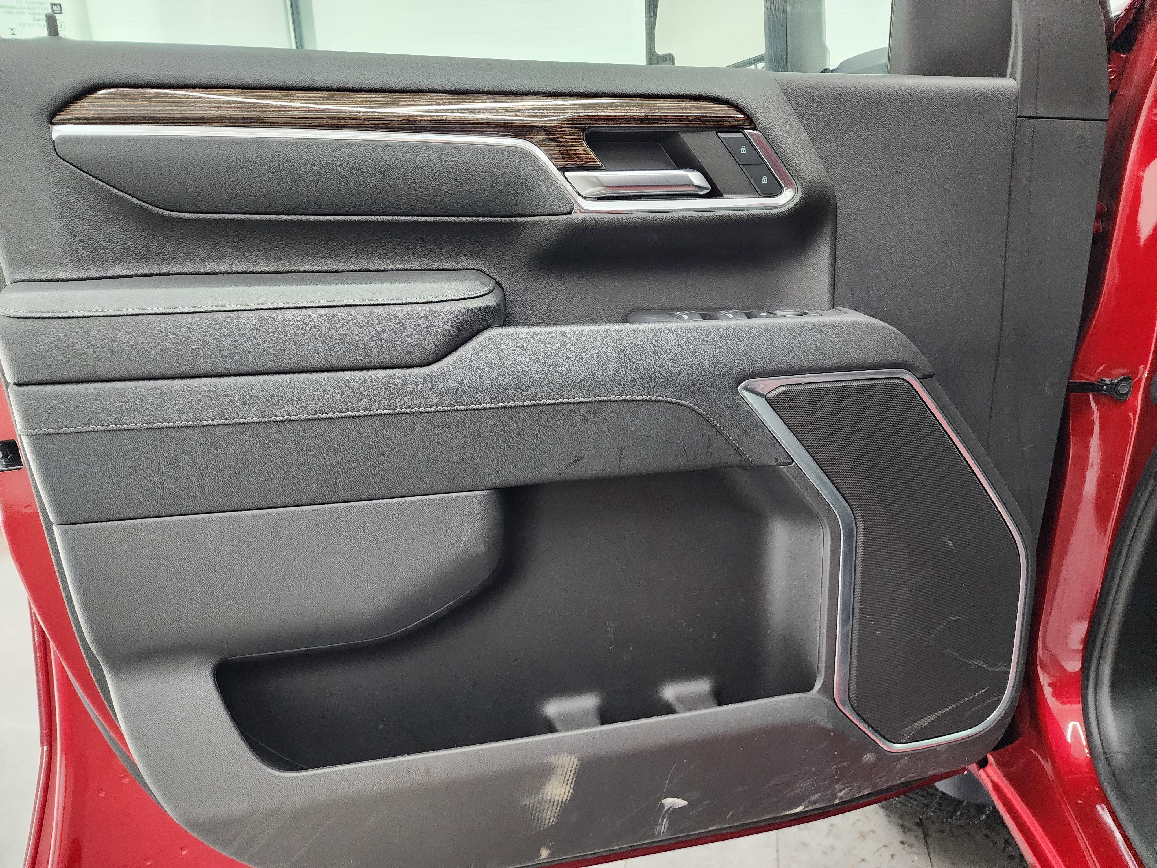 Used 2024 GMC Sierra 2500 SLE w/ SLE Value Package; image 39