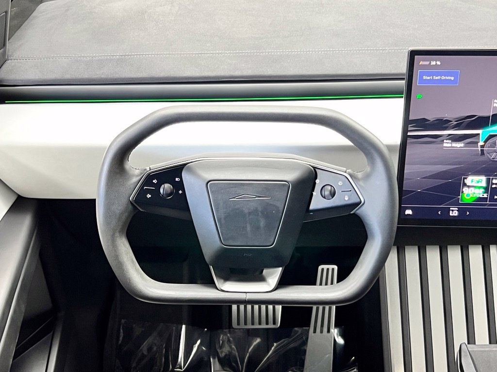 Used 2024 Tesla Cybertruck Cyberbeast AWD/4WD image 27