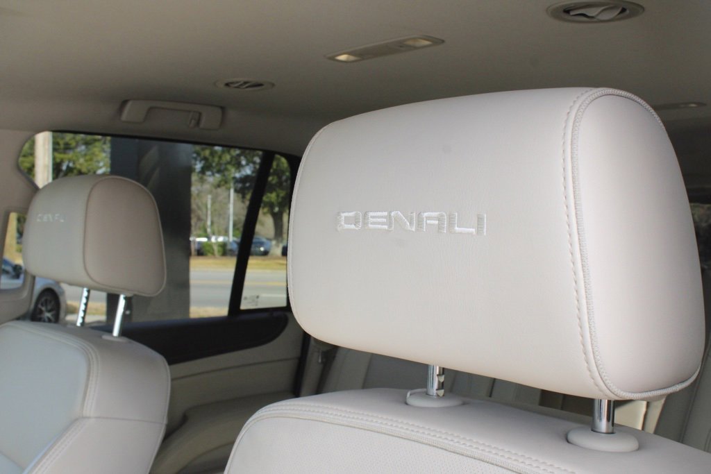 Used 2018 GMC Yukon Denali image 23