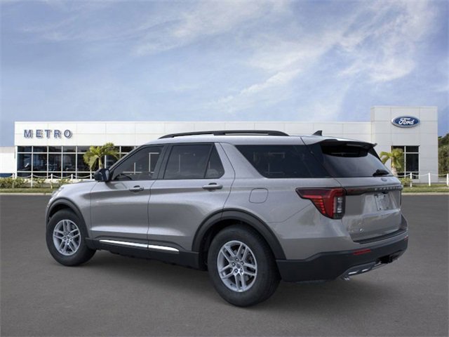 New 2025 Ford Explorer Active w/ Active Comfort Package image 4