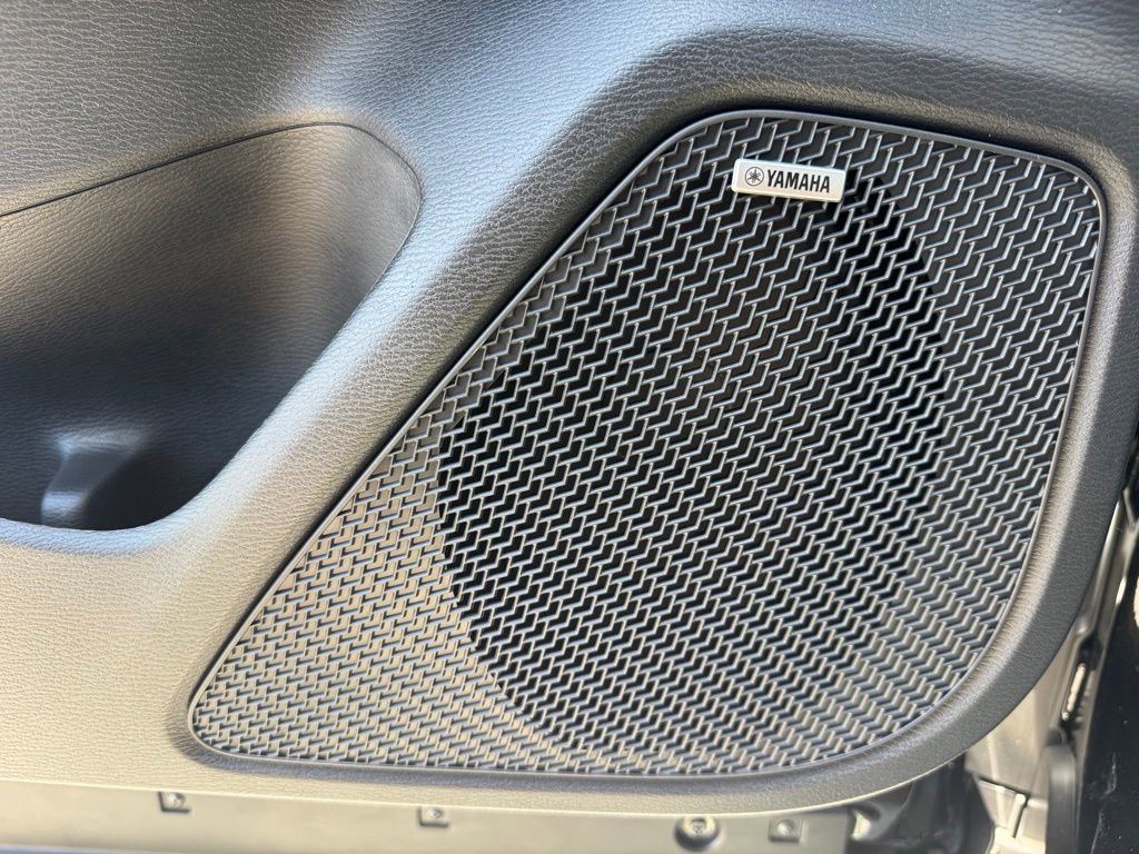 New 2025 Mitsubishi Outlander ES image 33