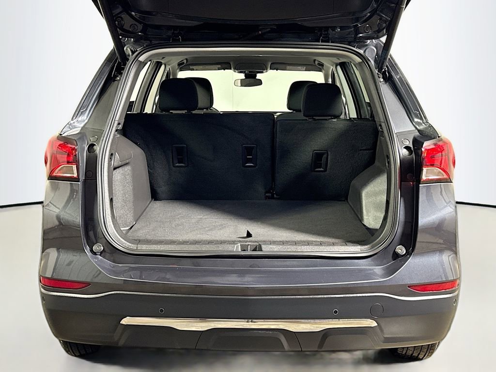 Used 2023 Chevrolet Equinox LT image 23