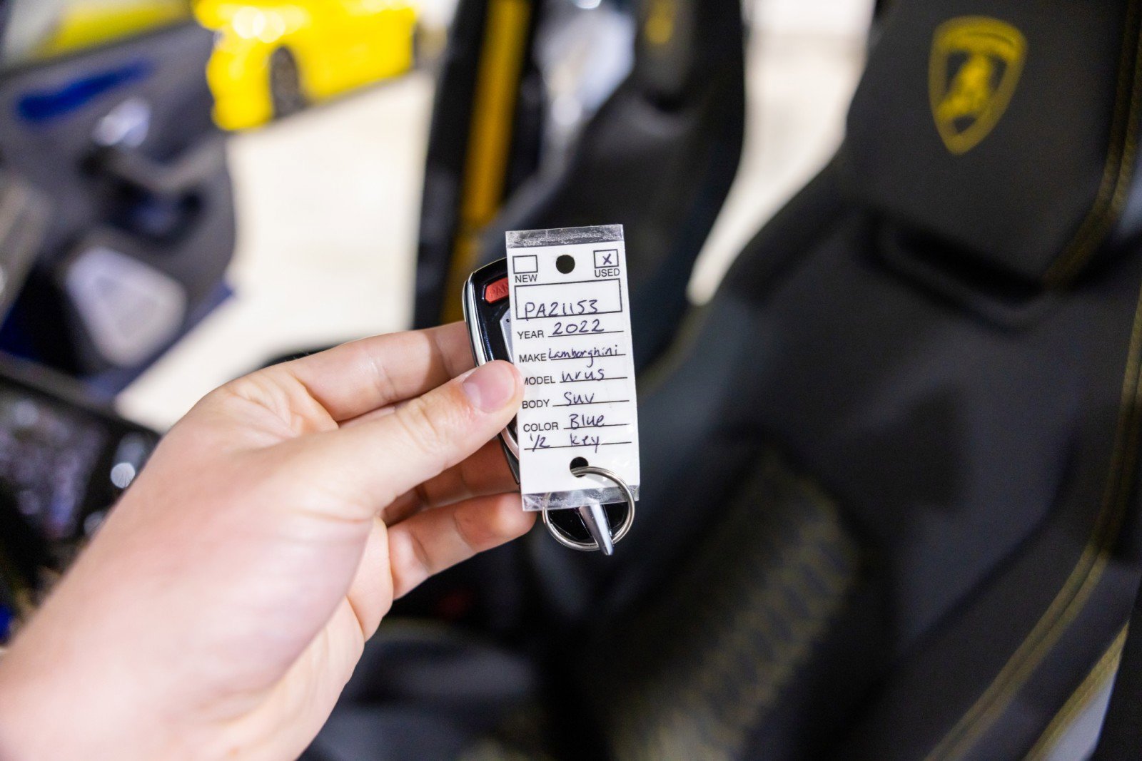 Used 2022 Lamborghini Urus AWD/4WD image 47