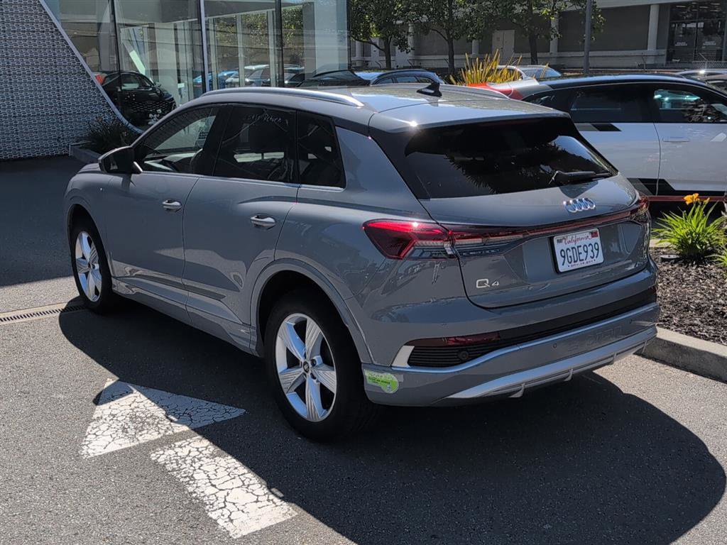 Used 2023 Audi Q4 e-tron Premium w/ Convenience Package AWD/4WD image 8