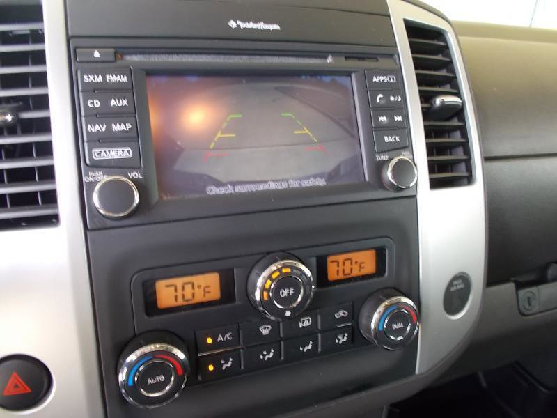 Used 2020 Nissan Frontier PRO-4X w/ Pro-4x Utility Package image 36