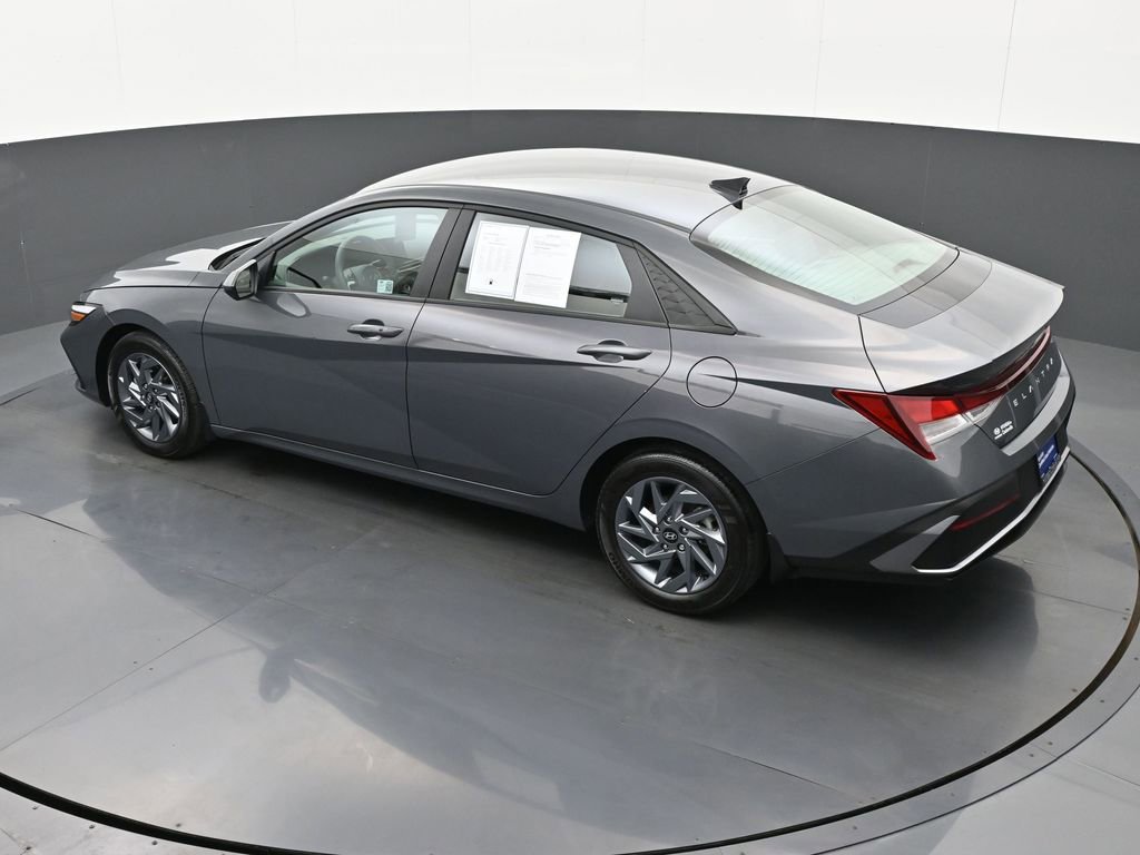 Certified 2024 Hyundai Elantra SEL FWD image 36