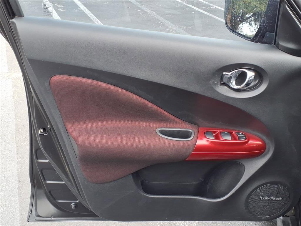 Used 2015 Nissan Juke SL image 10