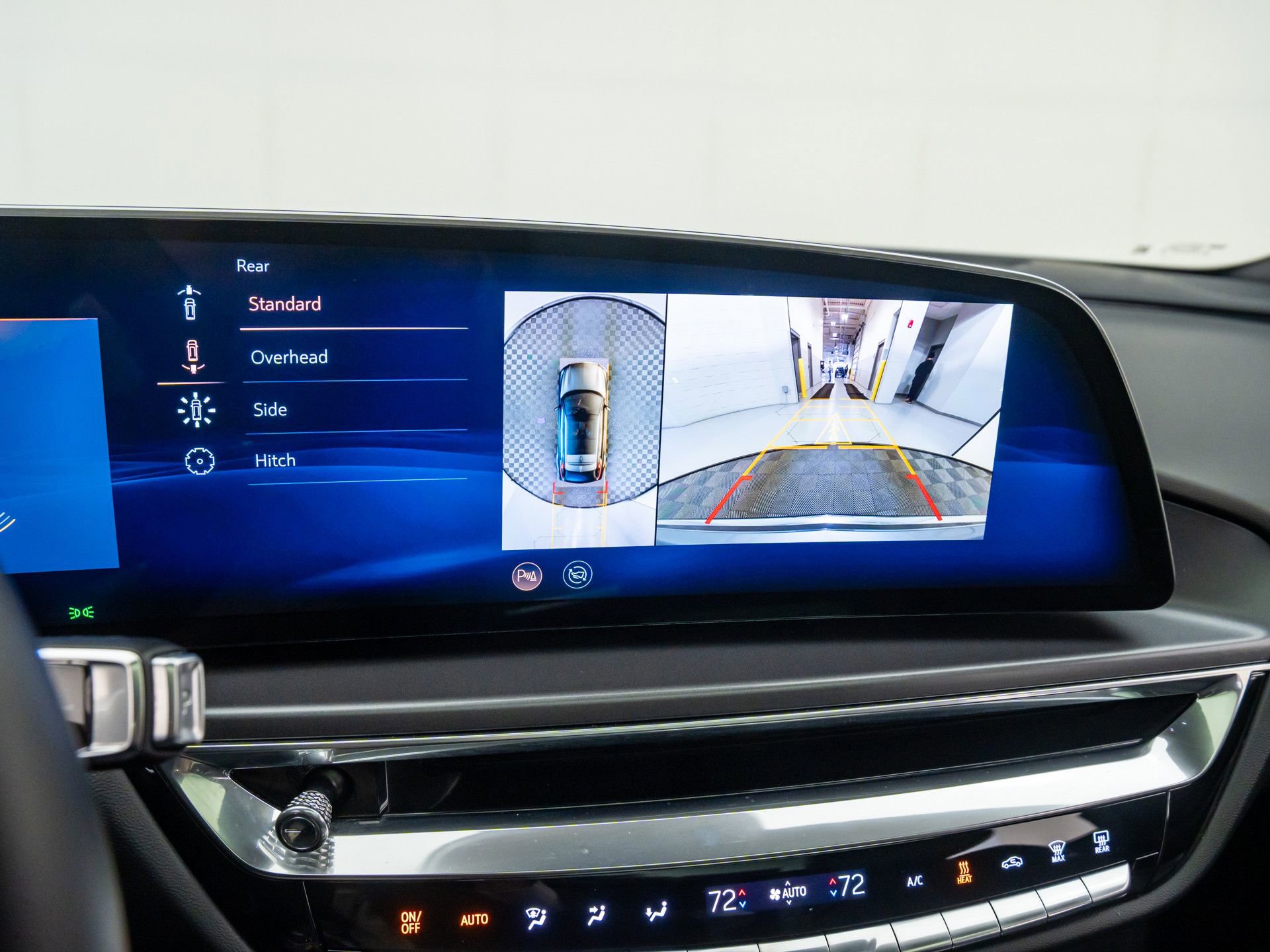 Certified 2024 Cadillac Lyriq Tech w/ Driver Assist Package image 31