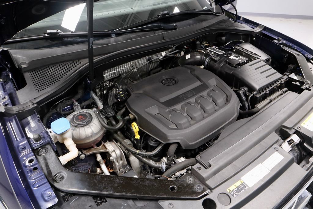 Used 2022 Volkswagen Tiguan SEL R-Line image 19
