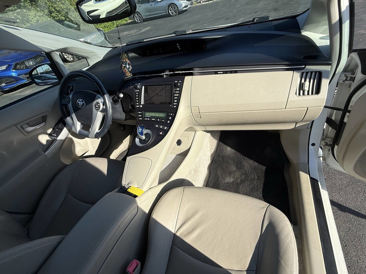 Used 2011 Toyota Prius Four w/ Navigation Pkg FWD image 21