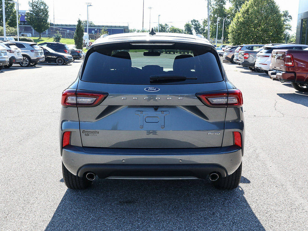 Used 2023 Ford Escape ST-Line Elite AWD/4WD image 5