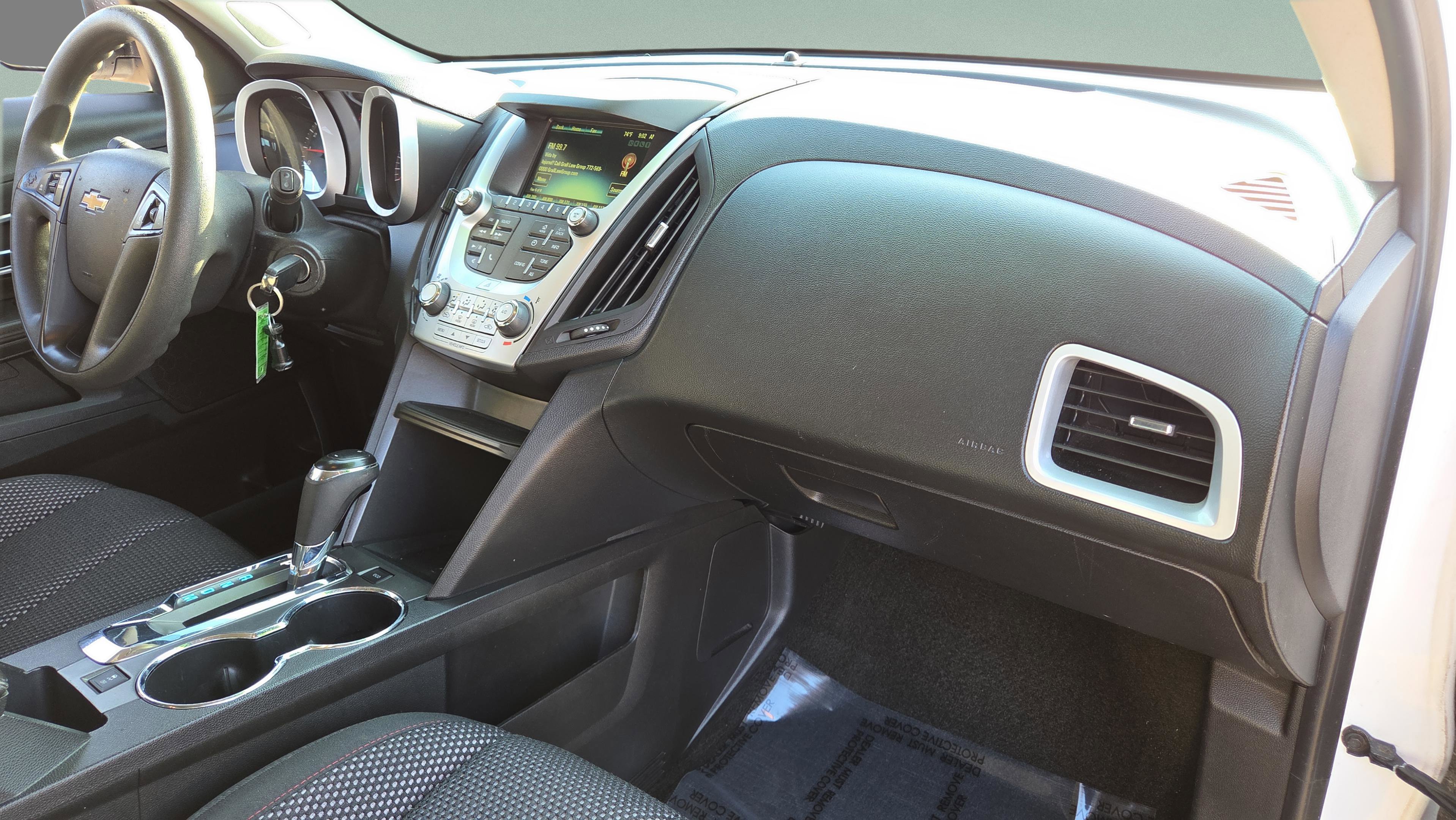 Used 2017 Chevrolet Equinox LS image 19