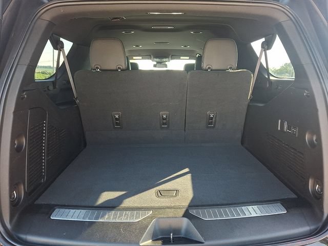 Used 2024 GMC Yukon XL AT4 w/ Technology Package AWD/4WD image 30
