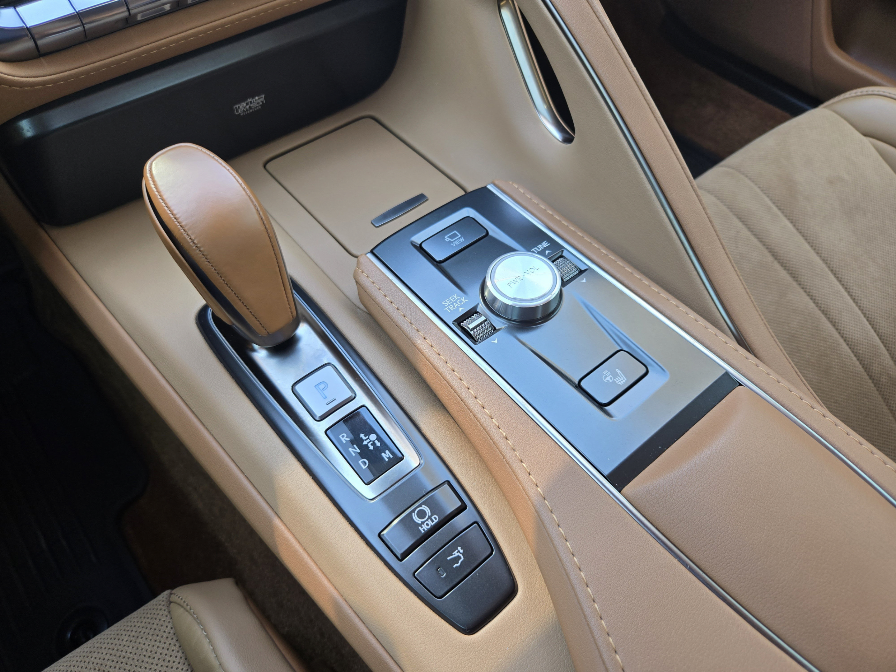 Certified 2024 Lexus LC 500 Coupe w/ Dynamic Handling Package RWD image 17