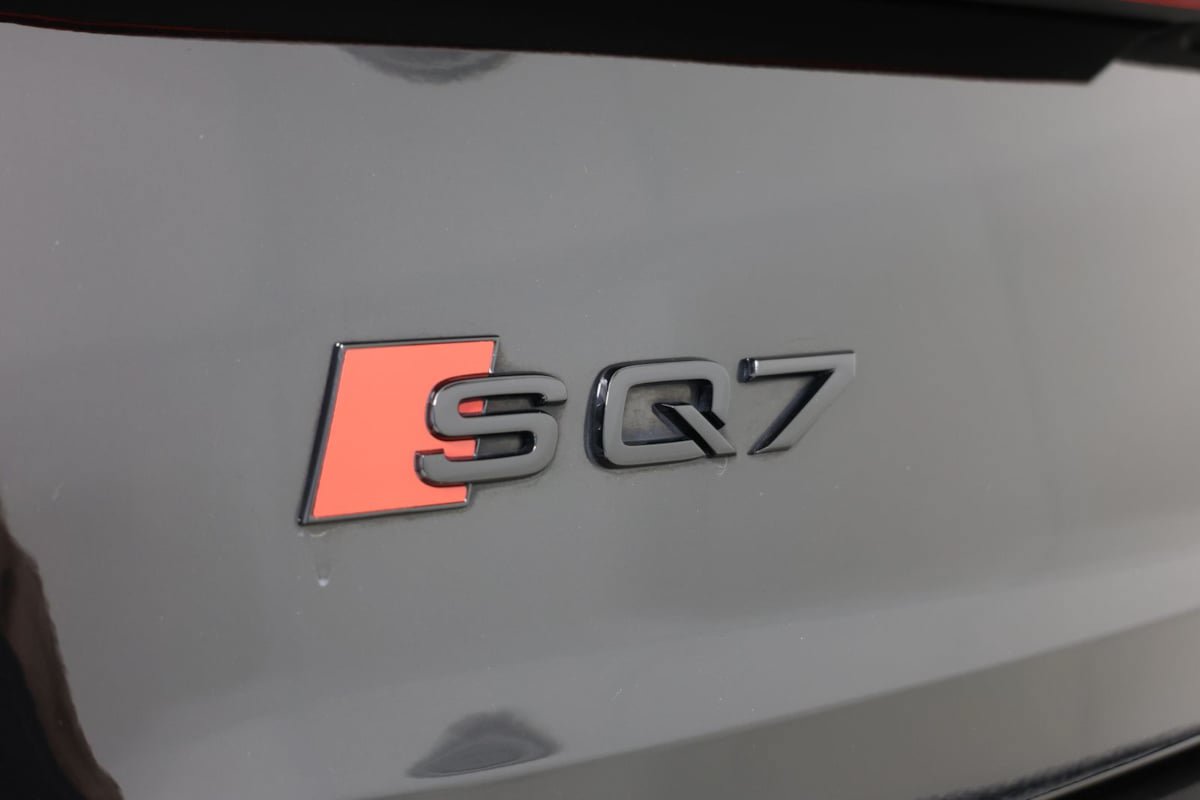 Used 2023 Audi SQ7 Prestige AWD/4WD image 17