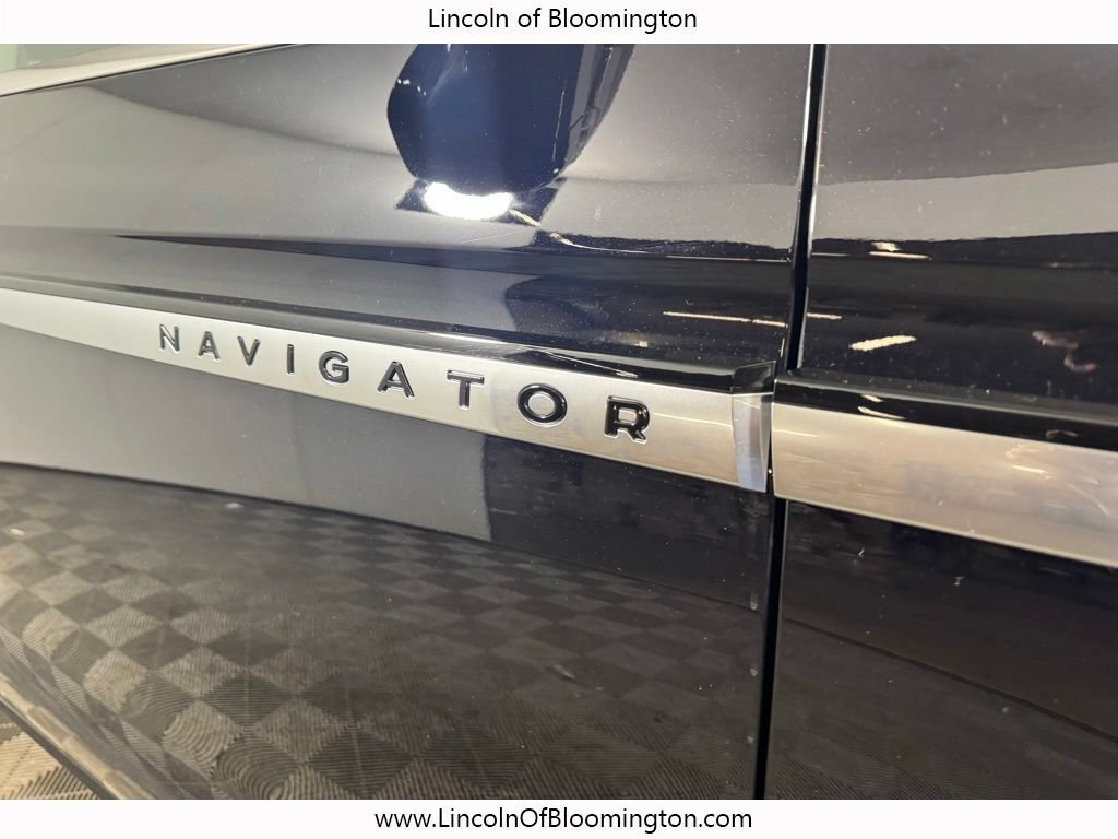 New 2026 Lincoln Navigator L Reserve AWD/4WD image 17
