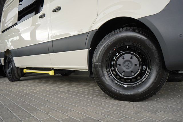 New 2026 Mercedes-Benz Sprinter 2500 image 11