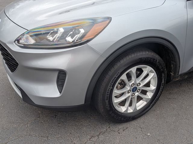 Used 2021 Ford Escape SE image 9